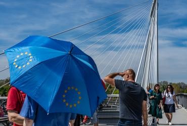 Regenschirm mit Europaflagge