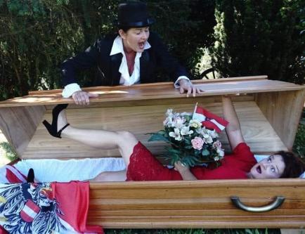 Bild aus: toi, toi, tot?! Bild aus: toi, toi, tot?!